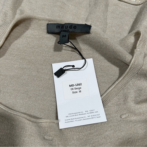 NWT Maude Vivante beige on beige swearer - Size M - Picture 6 of 8